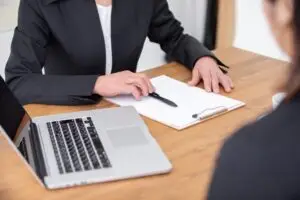 處理老婆外遇生子後的步驟7大關鍵 三方徵信社-律師見證/合約保證 3258017 M